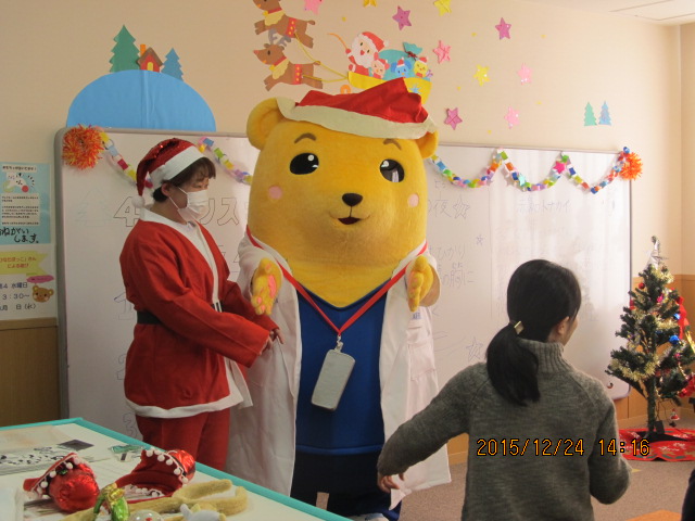 小児科病棟　クリスマス会のようす